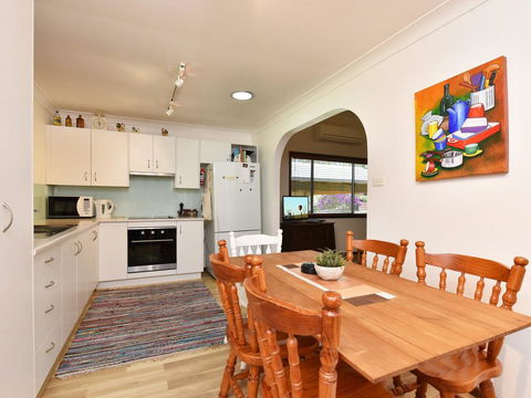 Summerfield Cottage - Hunter Valley, Renovated House In Central North Rothbury - C Tourism 2