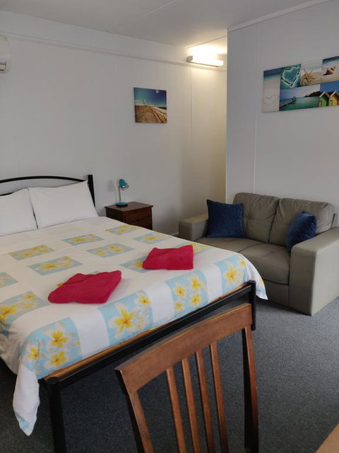 Summers Rest Units - C Tourism 1