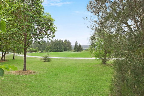 Sunny Finch House - C Tourism 3
