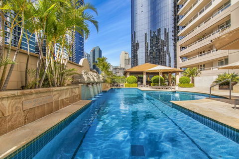 Super Convenient Apartment With Garden Views - C Tourism 2