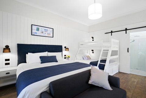 Surfaris Retreat - C Tourism 0
