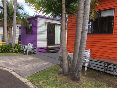 Sussex Palms Holiday Park - C Tourism 0