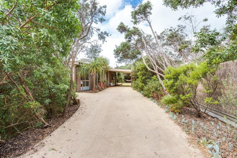 Tasman Surf House - So Close To The Beach - C Tourism 2