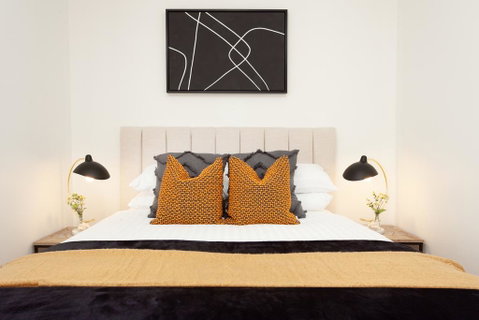 Tasteful Modern Studio 2.3Km From City Centre - C Tourism 1