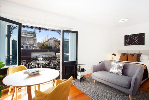 Tasteful Modern Studio 2.3Km From City Centre - C Tourism 0
