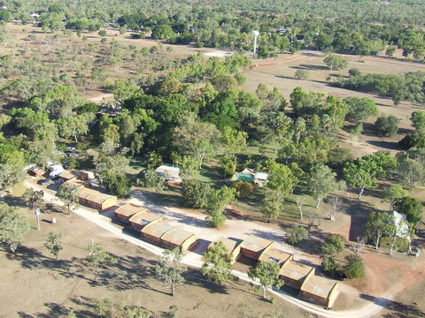 Territory Manor Motel & Caravan Park - C Tourism 1