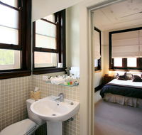 The Bank Guesthouse - C Tourism