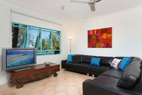 The Beach Shack 3BR Waterfront Resort, Own WIFI - C Tourism 3
