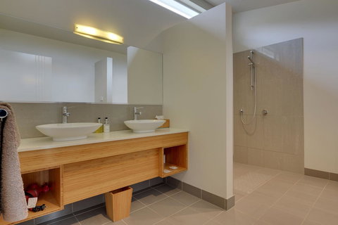 The Cove Kettering - C Tourism 26