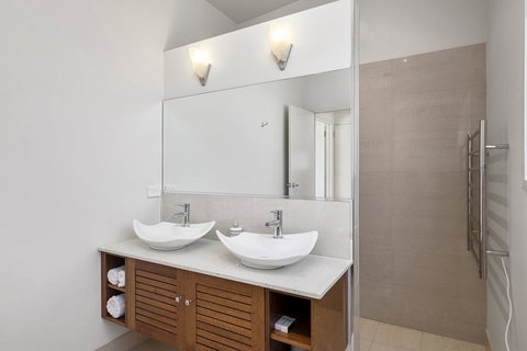 The Cove Kettering - C Tourism 6