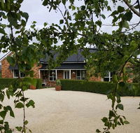 Hazelcreek Cottages - C Tourism