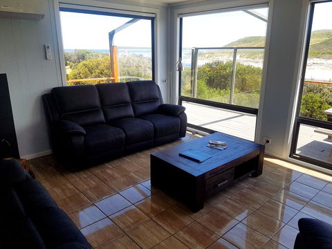 Ocean View Cottage - C Tourism 1