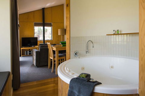 Cradle Mountain Wilderness Village - C Tourism 20