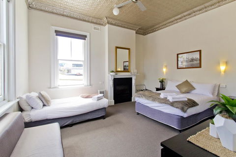 Deloraine Hotel - C Tourism 22