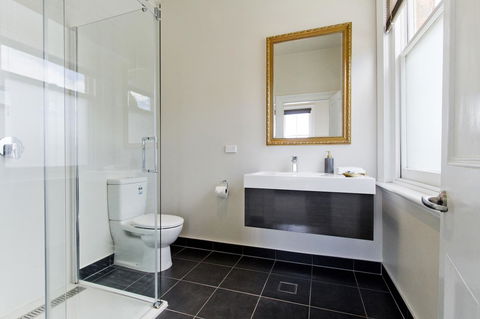 Deloraine Hotel - C Tourism 2