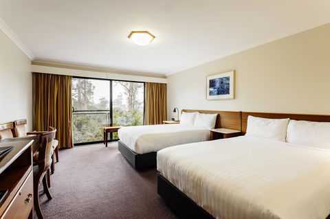Cradle Mountain Hotel - C Tourism 7