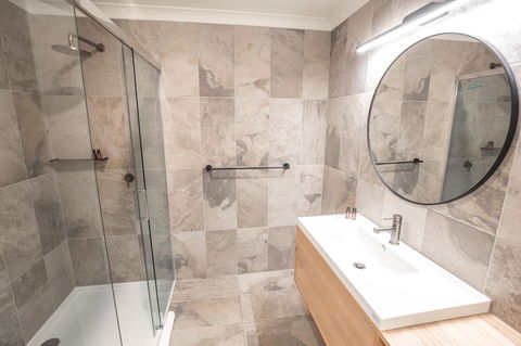 Cradle Mountain Hotel - C Tourism 13