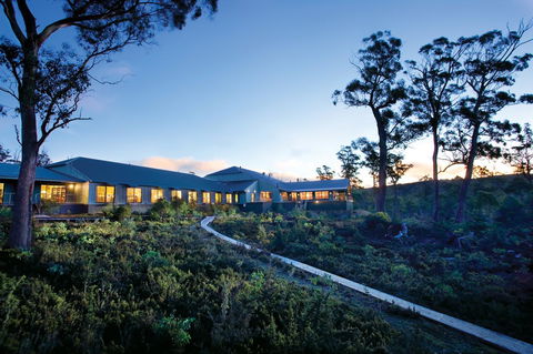 Cradle Mountain Hotel - C Tourism 1