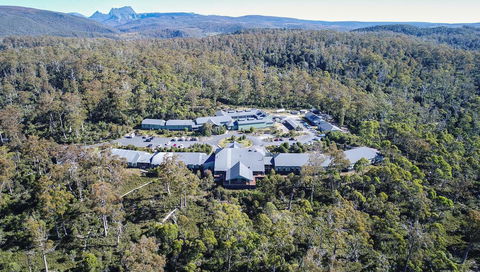 Cradle Mountain Hotel - C Tourism 36