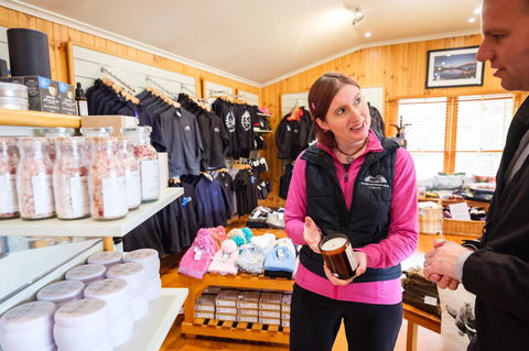 Peppers Cradle Mountain Lodge - C Tourism 36