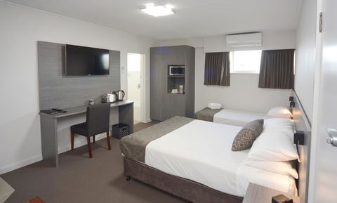 Bridge Hotel - C Tourism 5