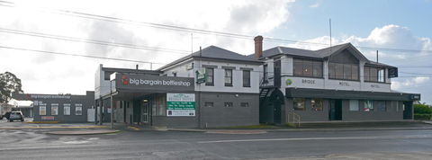 Bridge Hotel - C Tourism 13