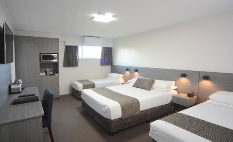 Bridge Hotel - C Tourism 1
