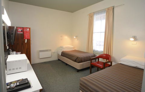 Bridge Hotel - C Tourism 15