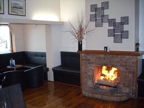 Bridge Hotel - C Tourism 17