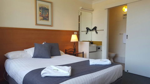 Mt Lyell Motor Inn - C Tourism 20