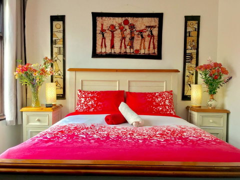 Hobart's Accommodation & Hostel - C Tourism 0