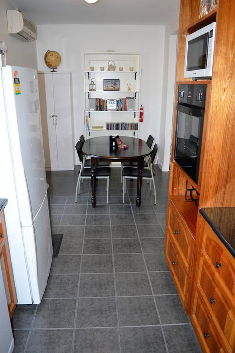 Lyttleton Cottage - C Tourism 17