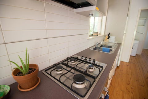 Flora Hill Creek Views - C Tourism 9