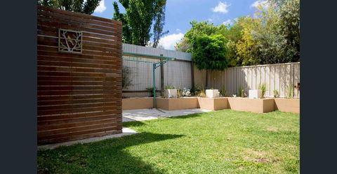 Flora Hill Creek Views - C Tourism 17