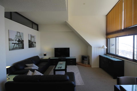 Arlberg Hotham - C Tourism 0