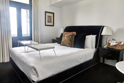 The Royal Hotel Mornington - C Tourism 11