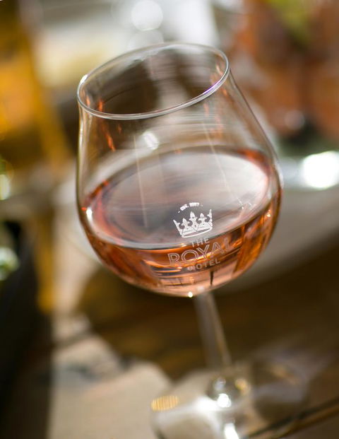 The Royal Hotel Mornington - C Tourism 24