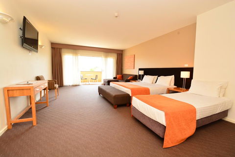 Mornington Hotel - C Tourism 2