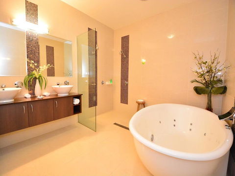 Mornington Hotel - C Tourism 25