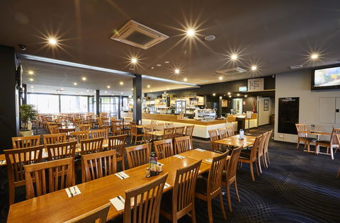 Mornington Hotel - C Tourism 9
