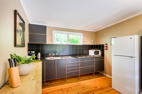 Avalon House - C Tourism 28