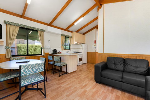 Bright Riverside Holiday Park - C Tourism 23