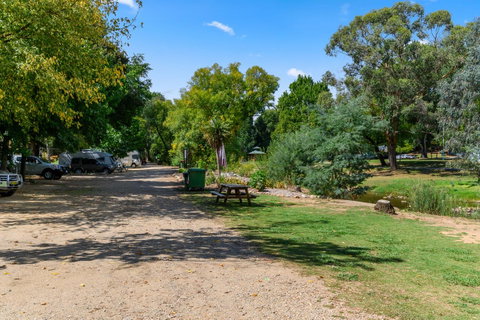 Bright Riverside Holiday Park - C Tourism 19