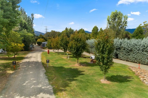 Bright Riverside Holiday Park - C Tourism 16