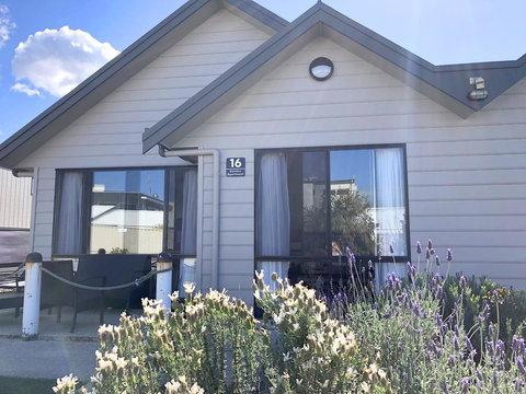 Apollo Bay Waterfront Motor Inn - C Tourism 20