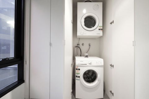 Mono Apartments On Franklin Street - C Tourism 9
