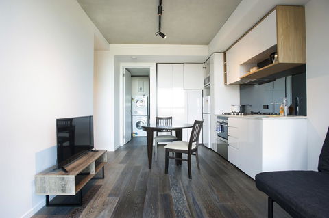 Mono Apartments On La Trobe Street - C Tourism 11