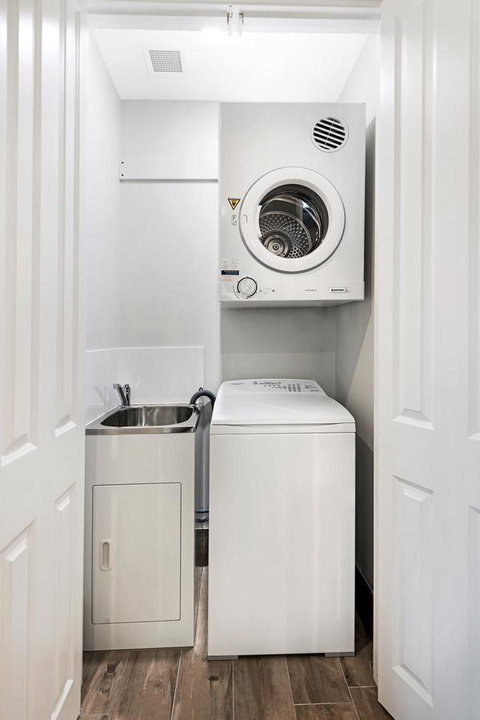 Manhattan Apartments - Caulfield North - C Tourism 29