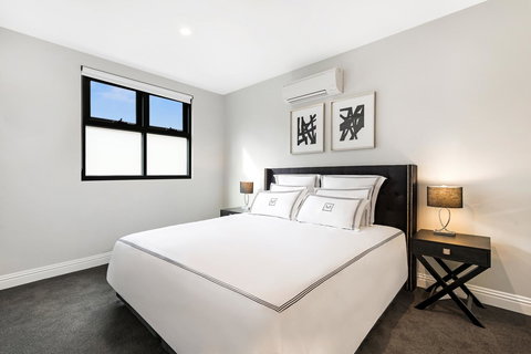 Manhattan Apartments - Caulfield North - C Tourism 14
