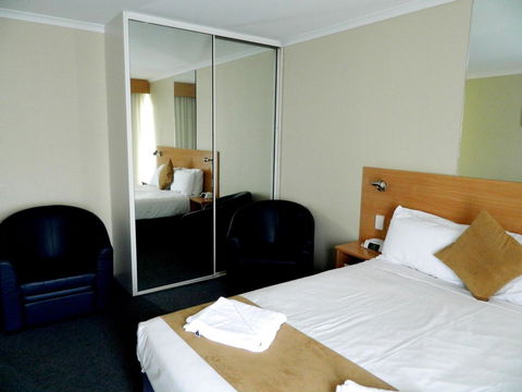 Ciloms Airport Lodge - C Tourism 37